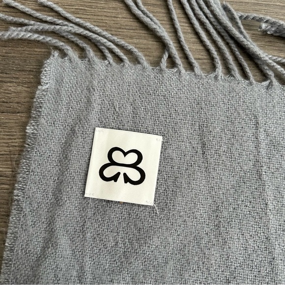 Aritzia Sunday Best Coco Scarf - Picture 4 of 6